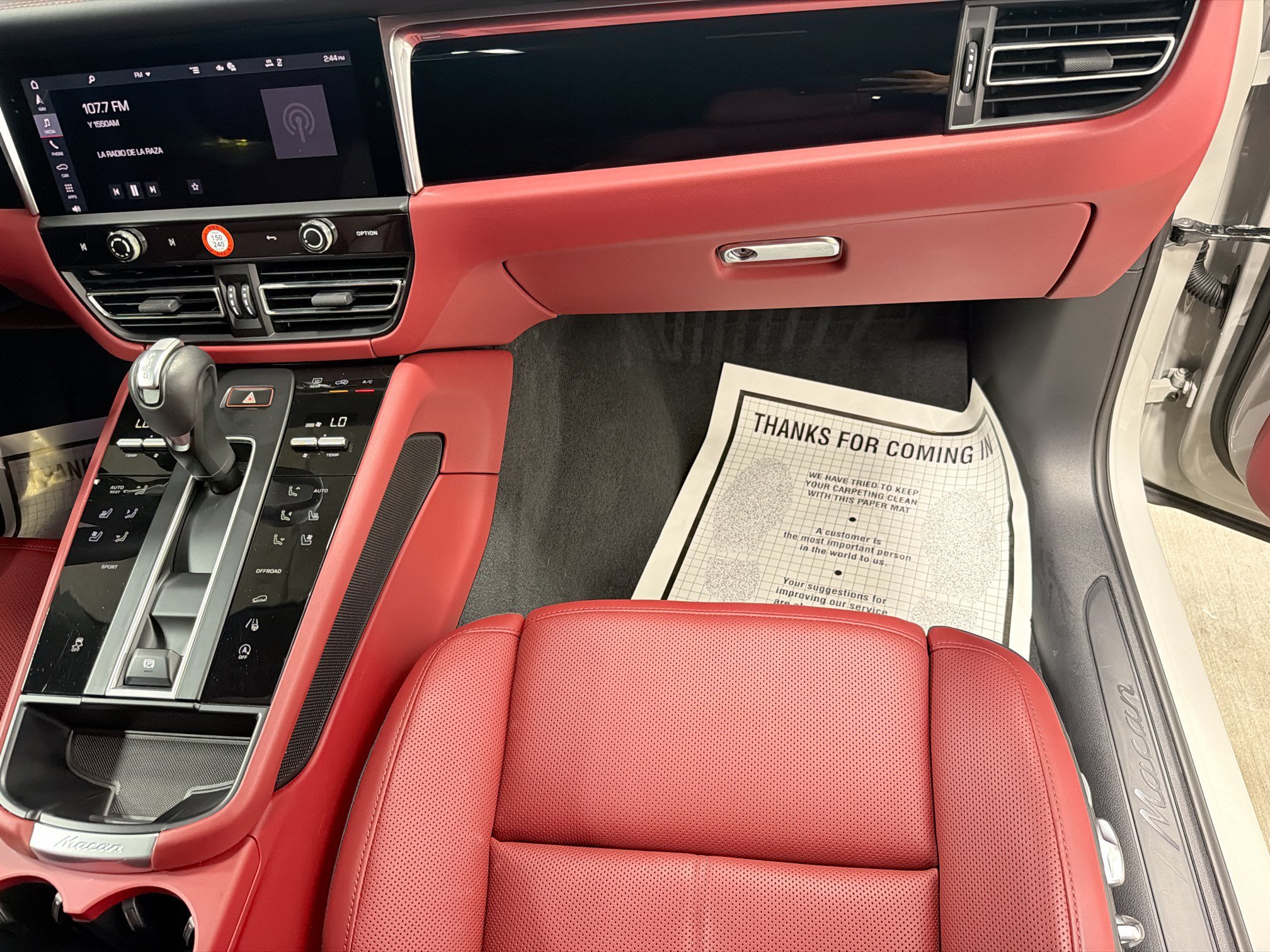 Used 2026  Porsche  image 16