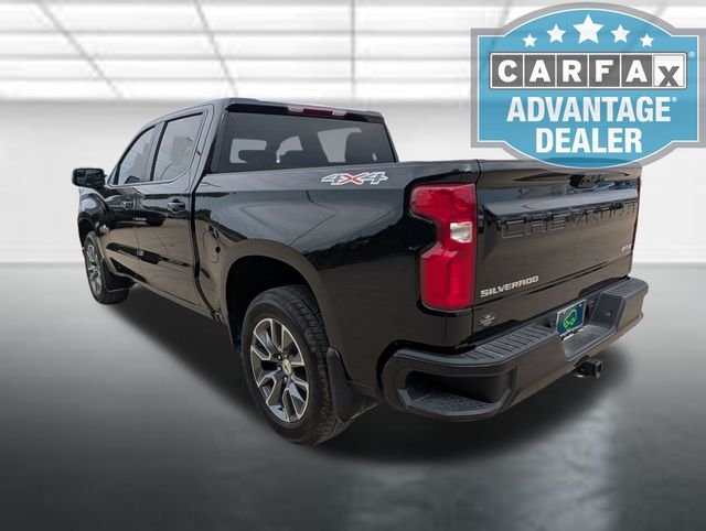 Used 2025 Black Chevrolet RST image 2