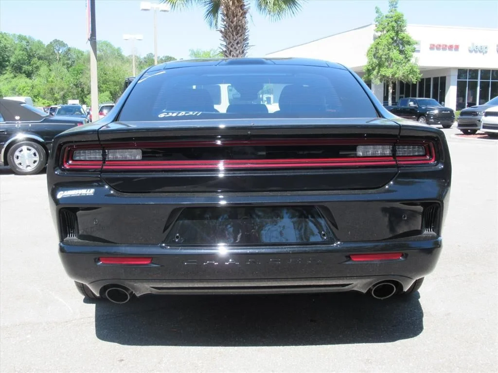 New 2026 Diamond Black Crystal Pearlcoat Dodge R/T image 6