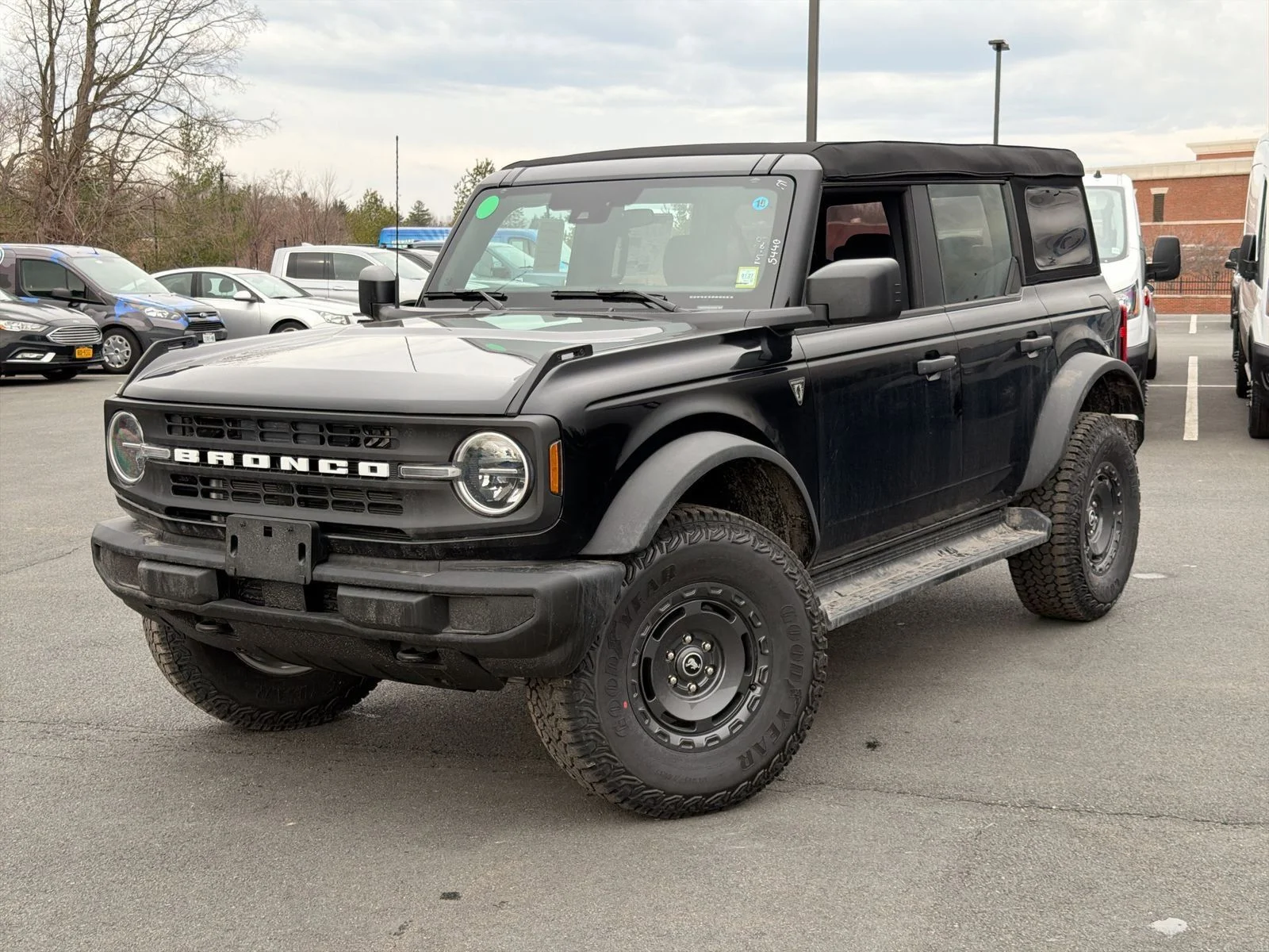 2025 Ford Bronco Base 4x4's photo