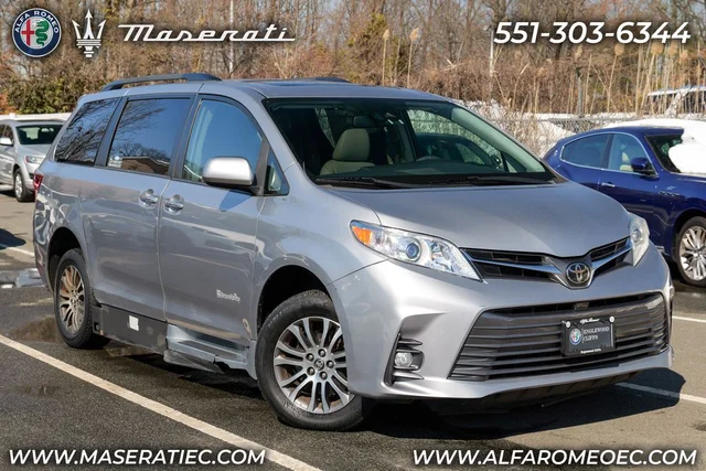 2018 Toyota Sienna XLE BraunAbility