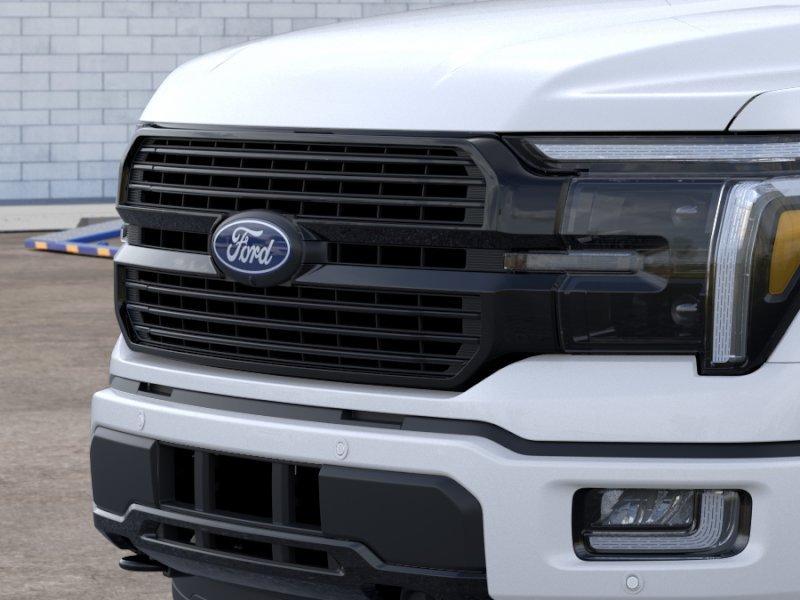 New 2026 Star White Metallic Tri-Coat Ford Platinum® image 17