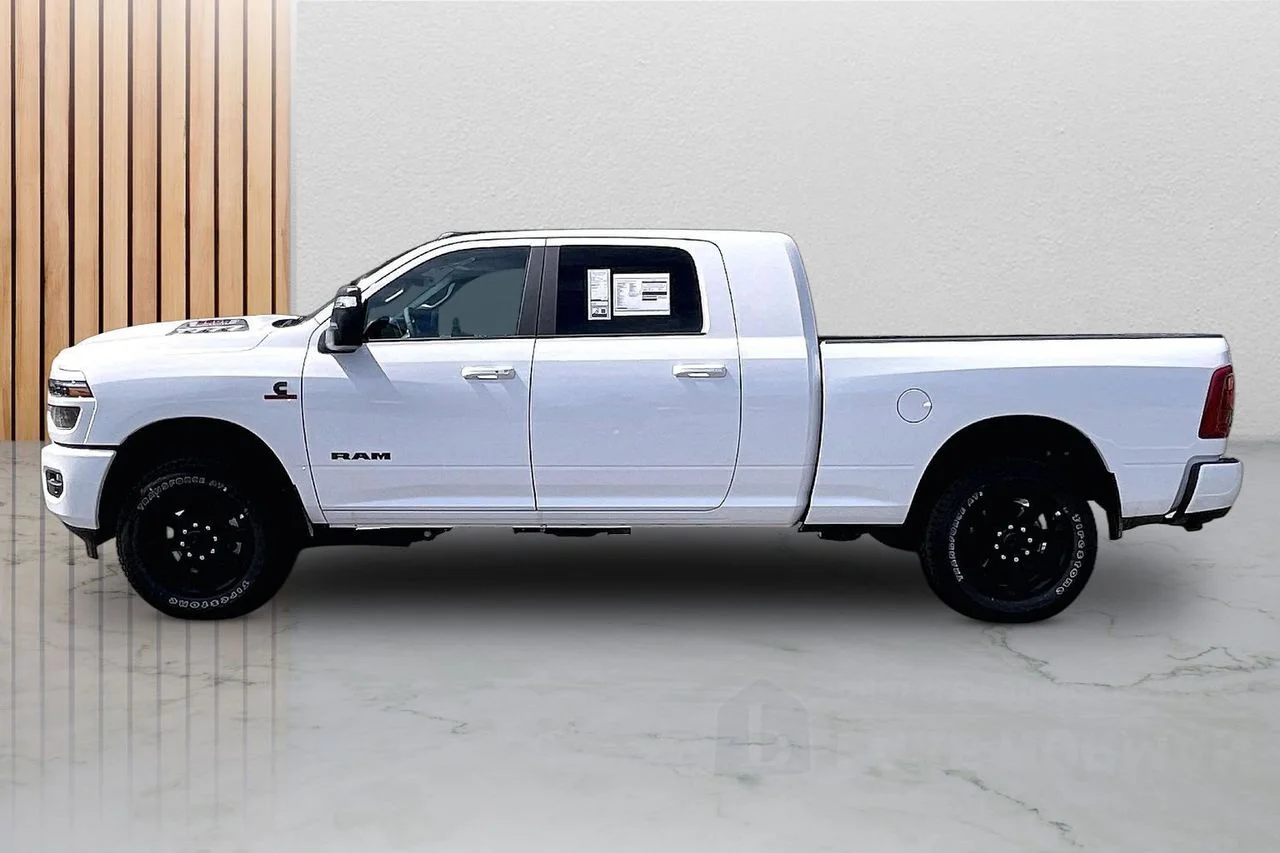 New 2026 Bright White Clear-Coat Exterior Paint RAM Laramie image 6