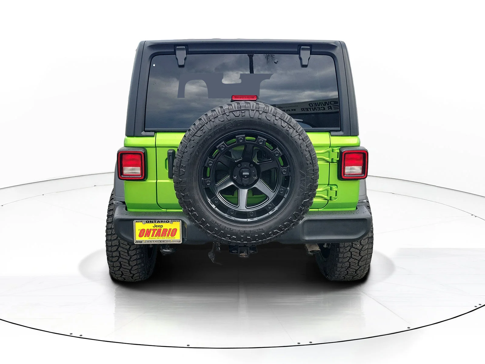 Certified Used 2025 Green Jeep Sport S image 4