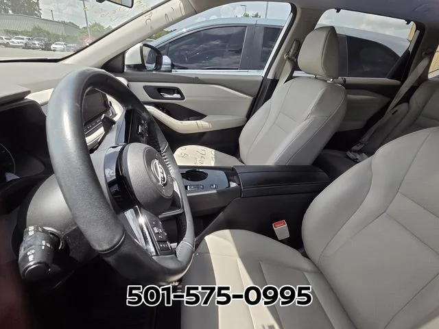 Used 2023 White Nissan SV image 9