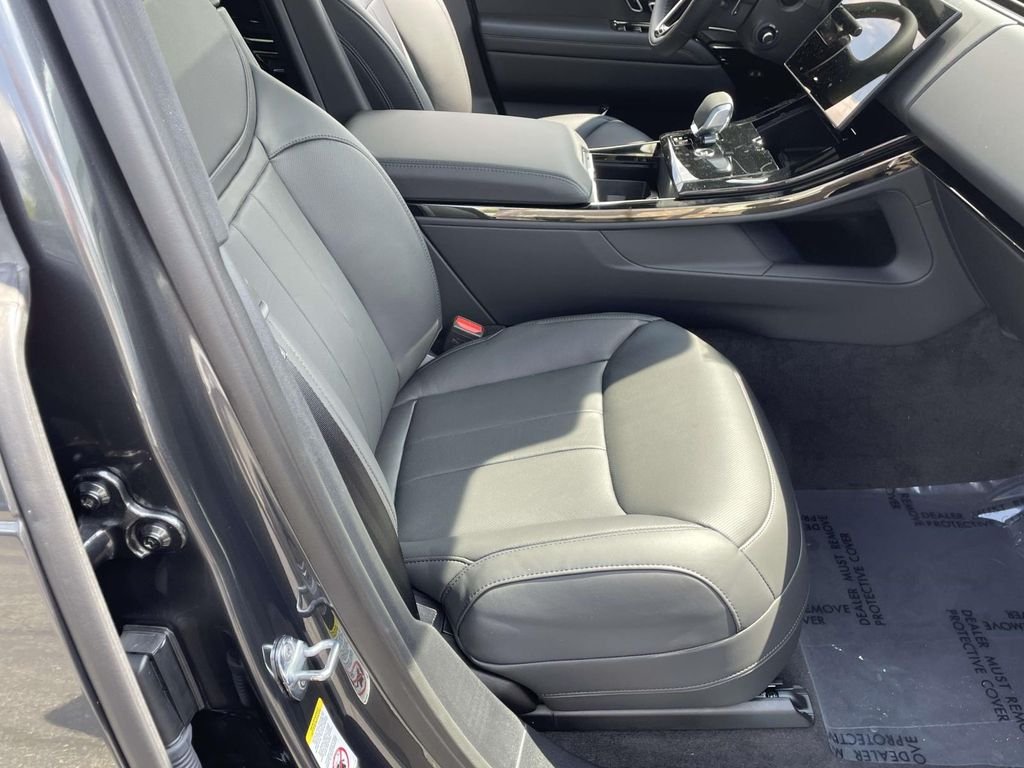 New 2026 Carpathian Grey Land Rover Dynamic SE image 20