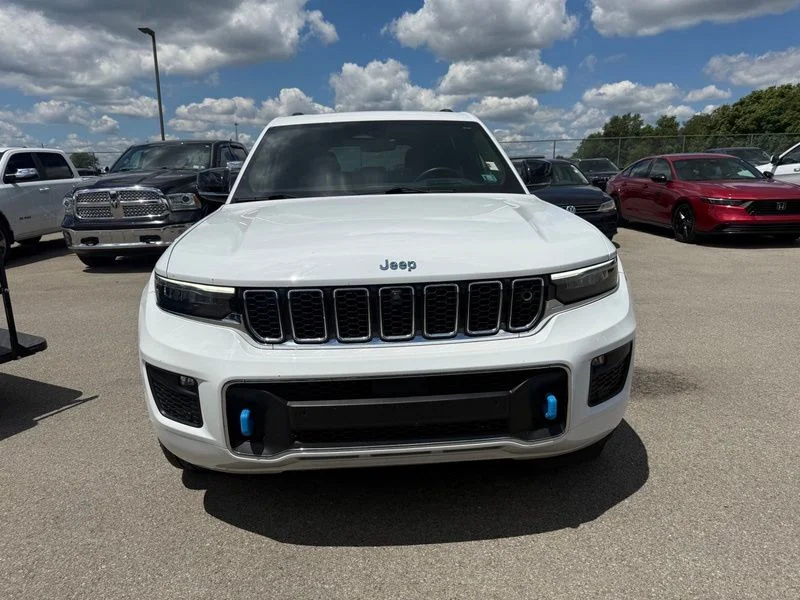 Used 2023 White Jeep Overland 4xe image 2