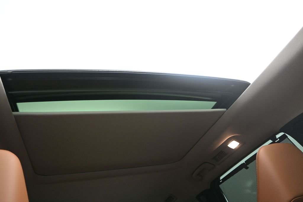 Certified Used 2023 White INFINITI Sensory image 28