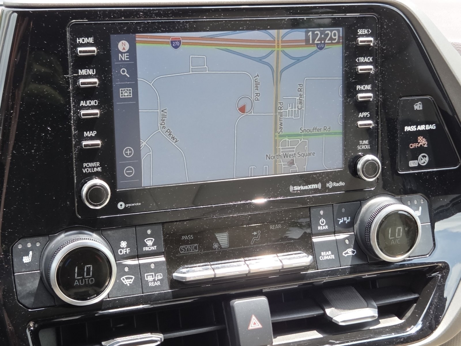 Used 2020 Midnight Black Metallic Toyota XLE image 4