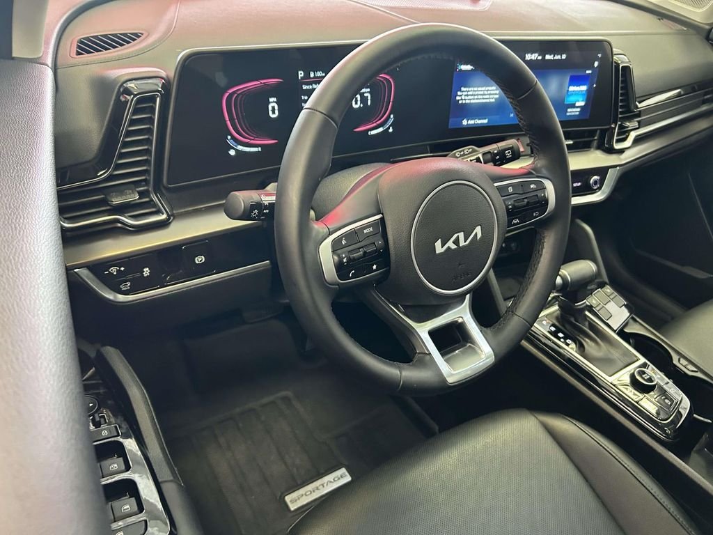 Used 2025 Black Kia EX image 12