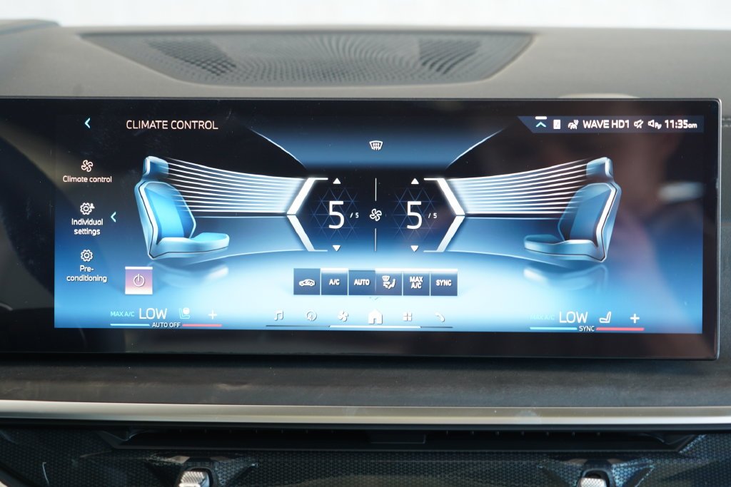 New 2027 Gray Metallic BMW xDrive40i image 24