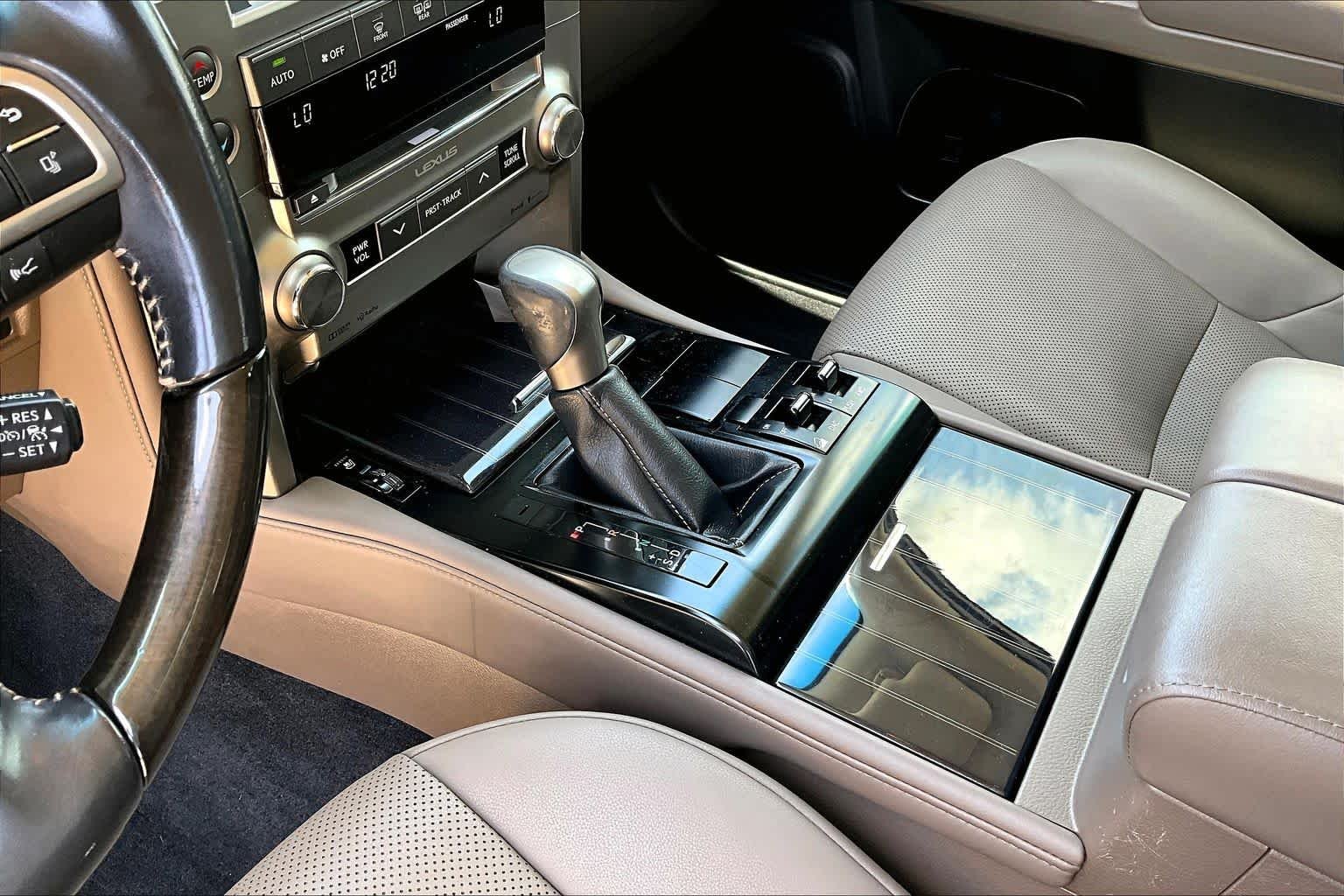 Used 2020 Starfire Pearl Lexus Premium image 17