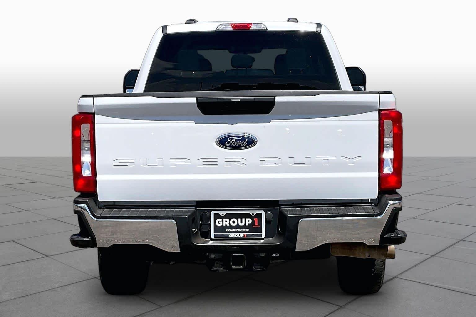 Used 2024 Oxford White Ford XLT image 5