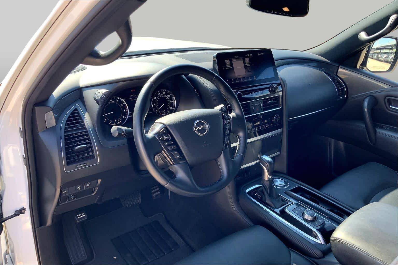Used 2023 Aspen White Tricoat Nissan SL image 18