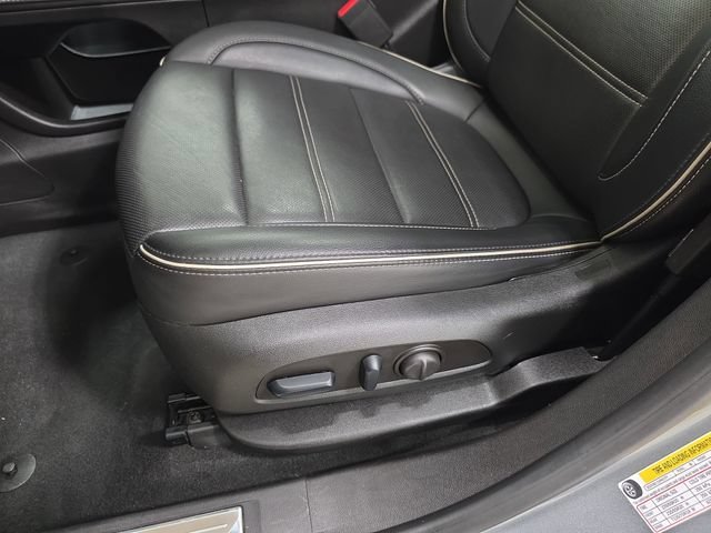 Used 2023 Sterling Metallic GMC Denali image 29