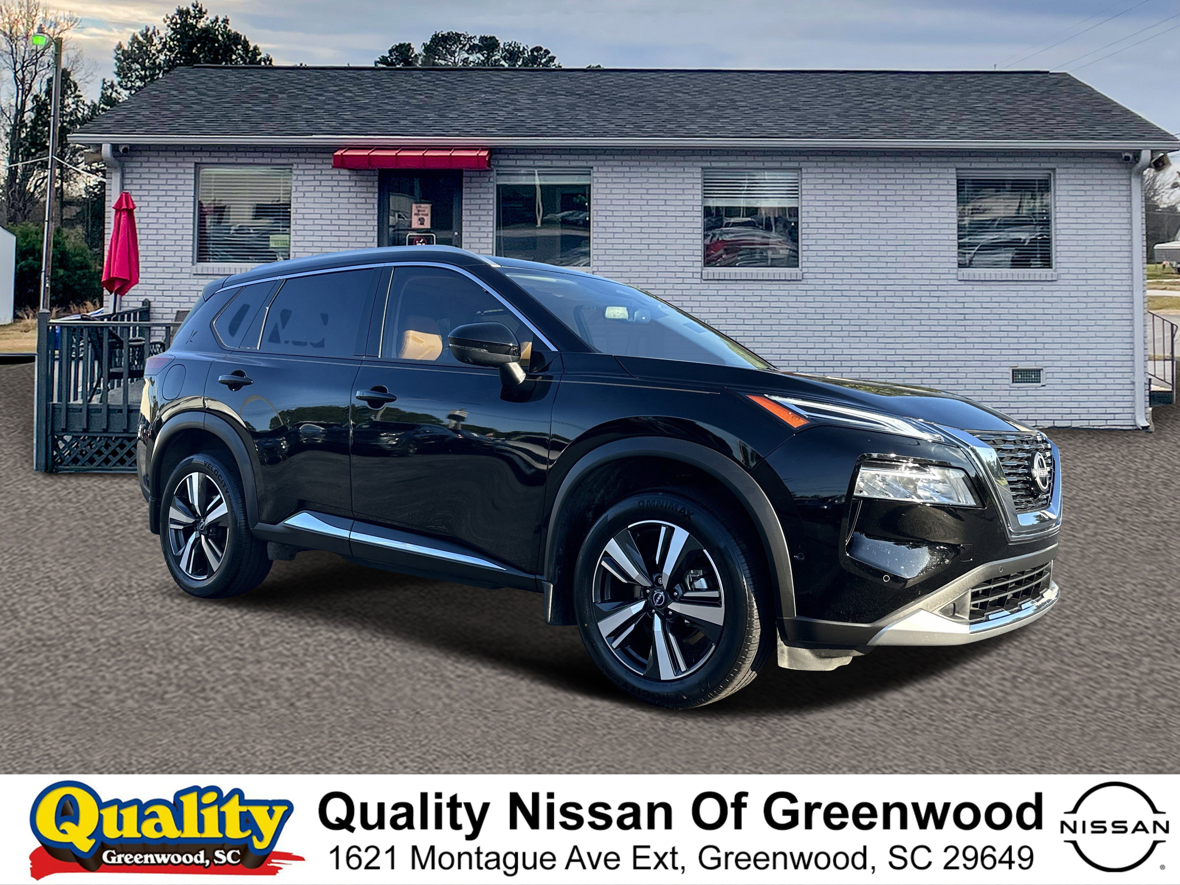 Used 2023 Super Black Nissan Platinum image 1
