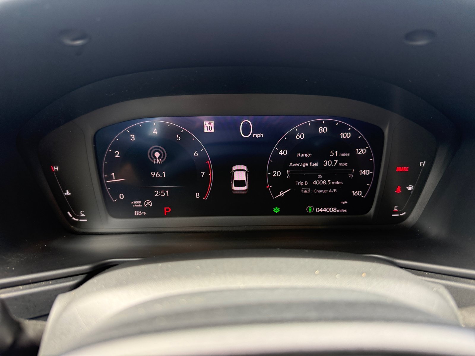 Used 2025 Platinum White Pearl Honda LX image 11
