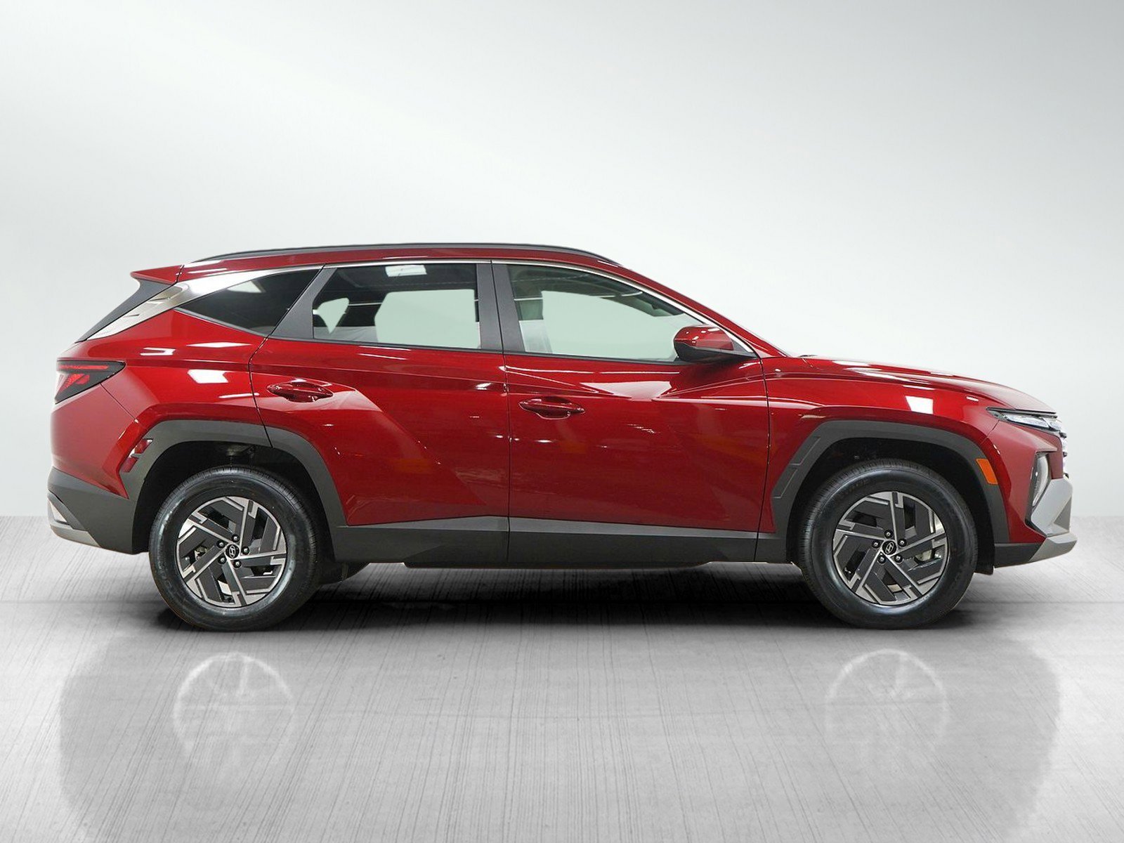 Used 2025 Ultimate Red Hyundai Blue AWD image 6