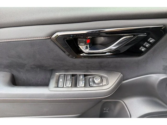 New 2026 ICE SILVER METALLIC Subaru Touring image 11
