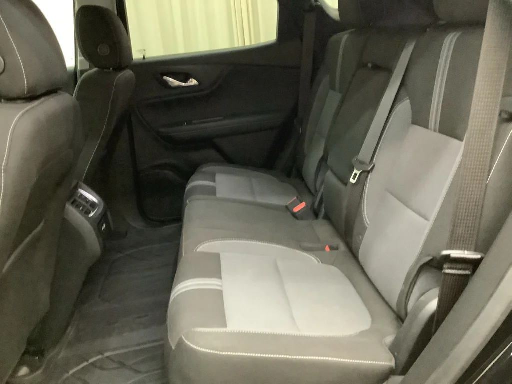Used 2023 BLACK Chevrolet LT image 23
