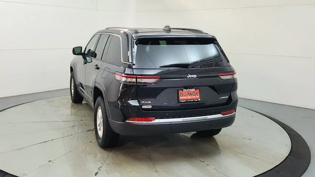 Used 2023 Black Jeep Laredo image 8