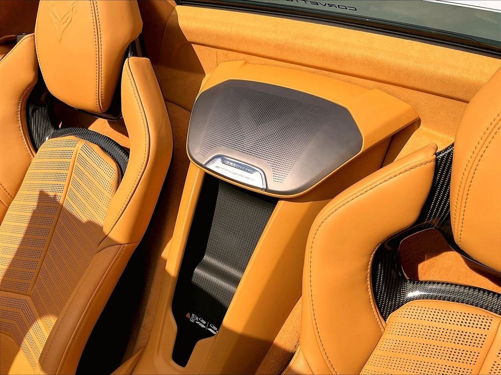Used 2024 White Chevrolet Stingray image 28