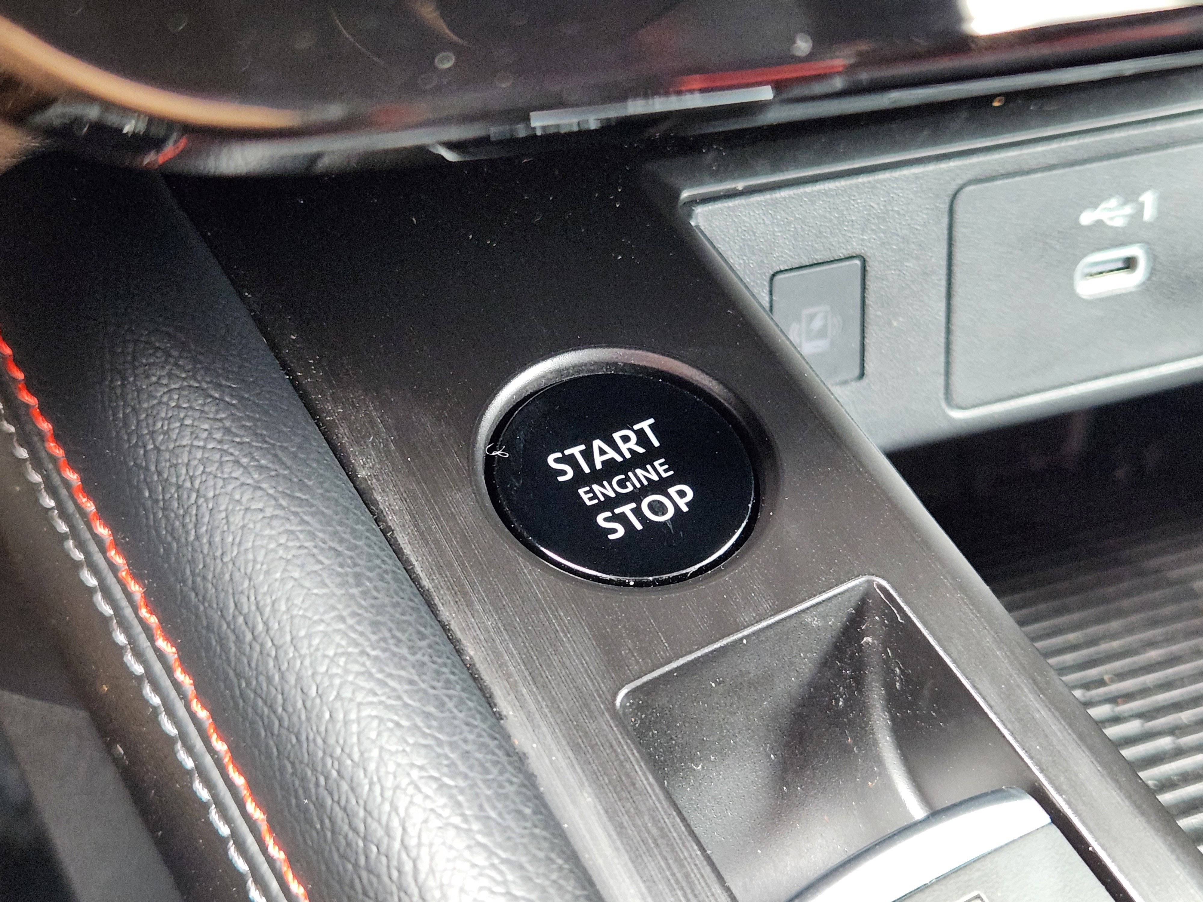 Certified Used 2025  Nissan SR image 21