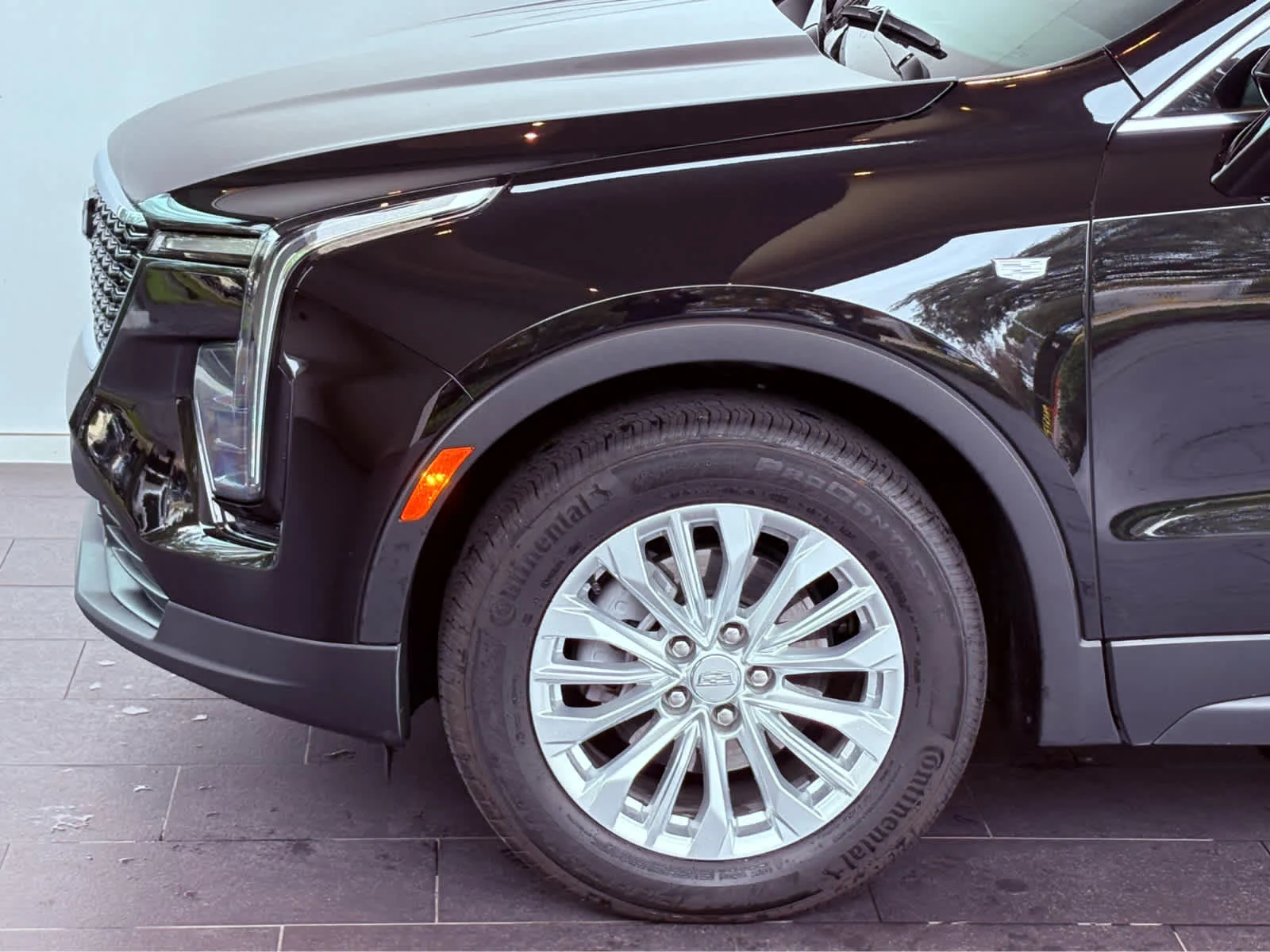 2024 Cadillac XT4 Luxury - Photo 8
