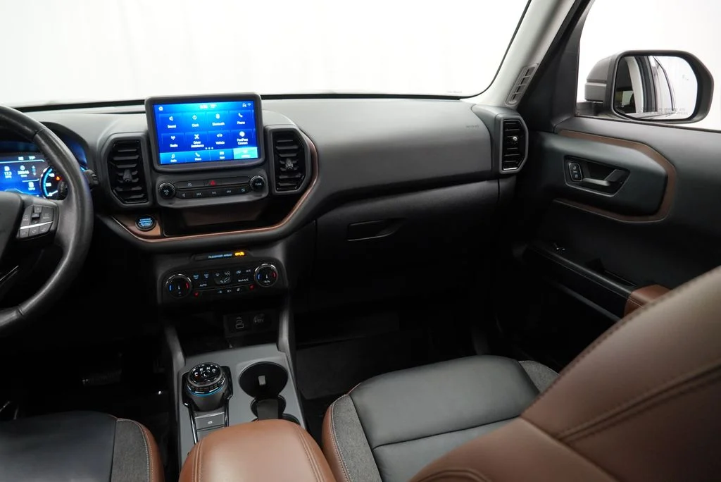 Used 2023 Green Ford Outer Banks image 29