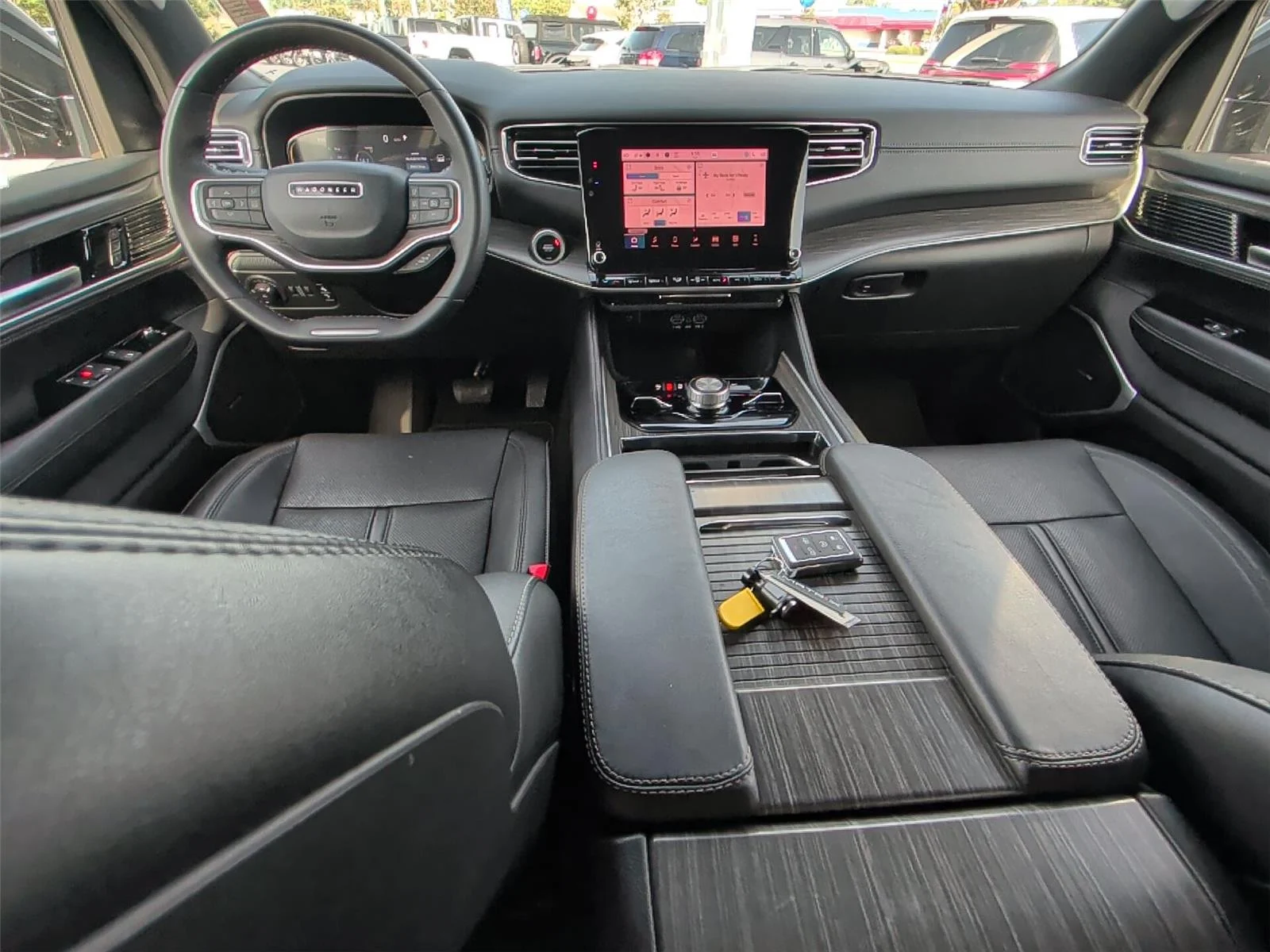 Used 2024 Diamond Black Crystal Pearlcoat Jeep Series III image 31