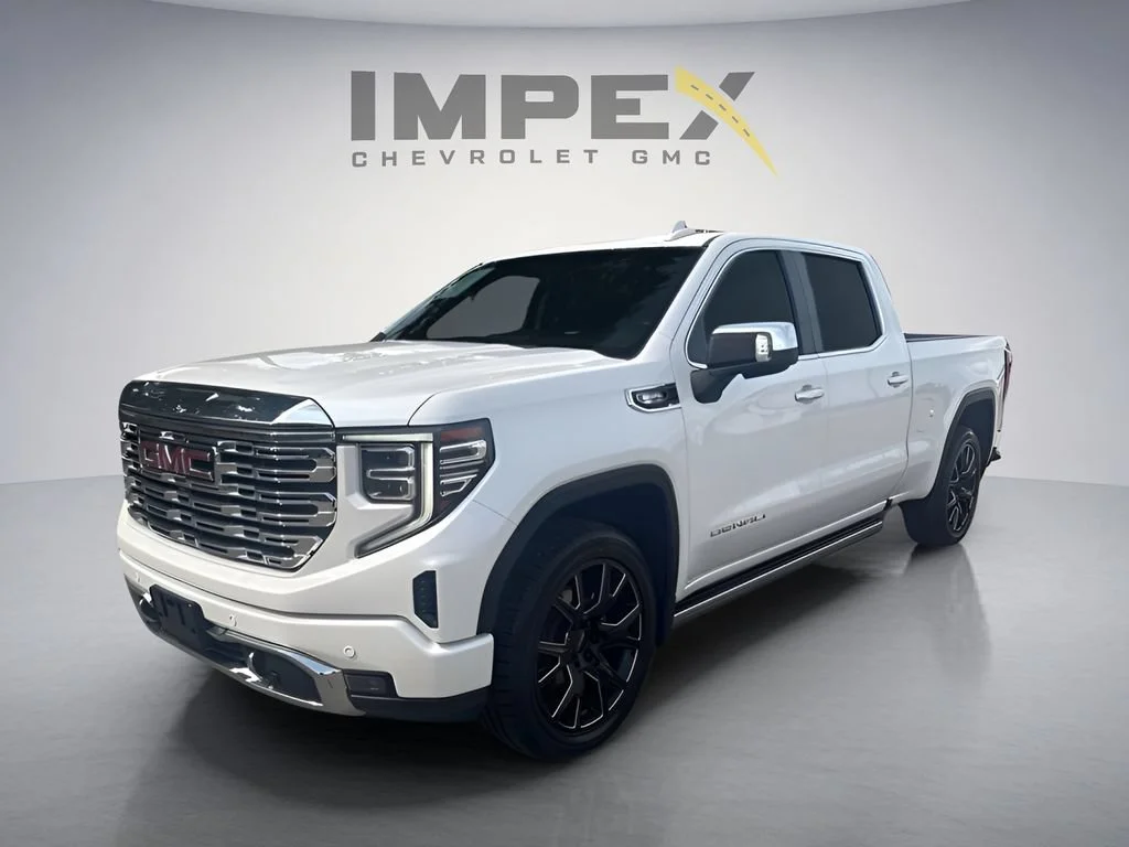 Used 2022 WHITE FROST TRICOAT GMC Denali image 1