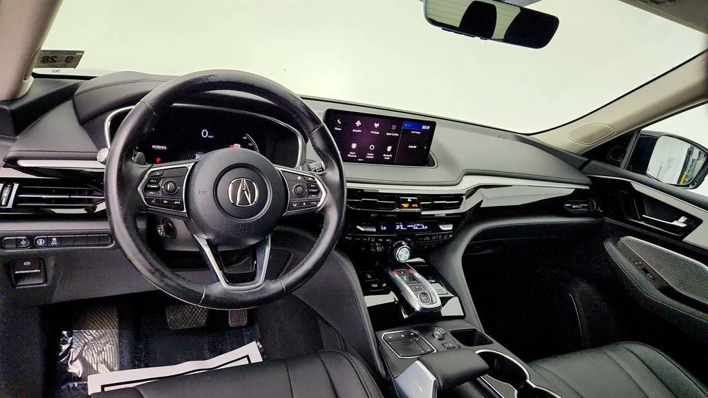Used 2024 Majestic Black Pearl Acura SH-AWD image 13