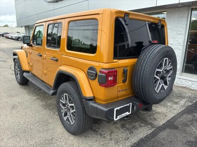 New 2026 Goldilocks Exterior Paint Jeep Sahara image 3