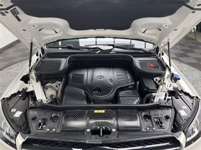 Used 2023 White Mercedes-Benz GLS 450 image 32