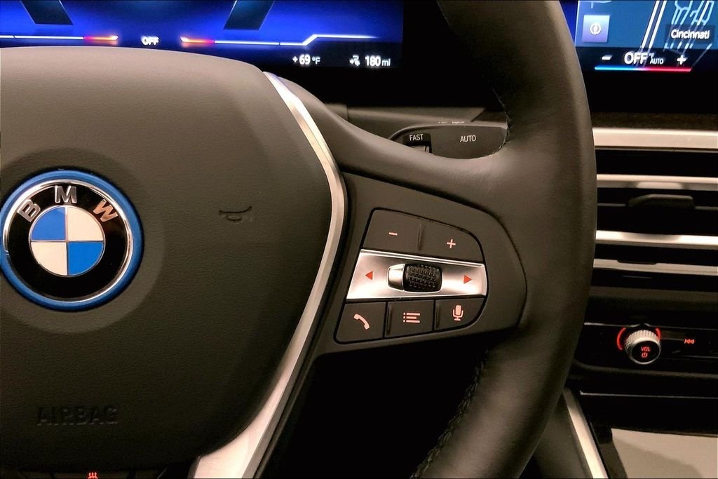 Used 2023 Black Sapphire Metallic BMW  image 18