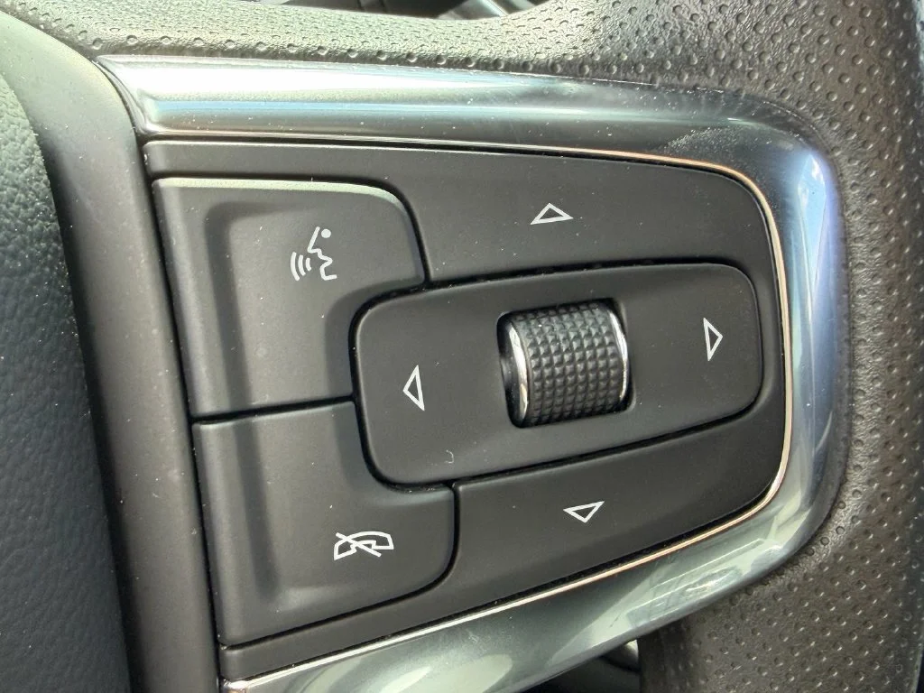 Certified Used 2023 SUMMIT WHITE Chevrolet LT image 31