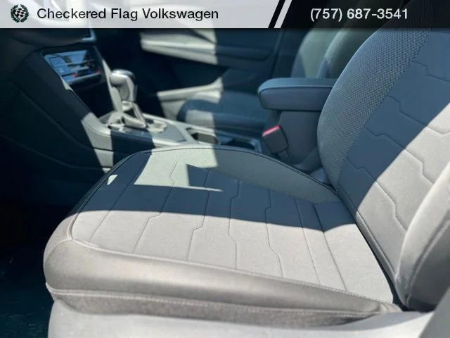 New 2026 Black Volkswagen 1.5T SE Black image 22