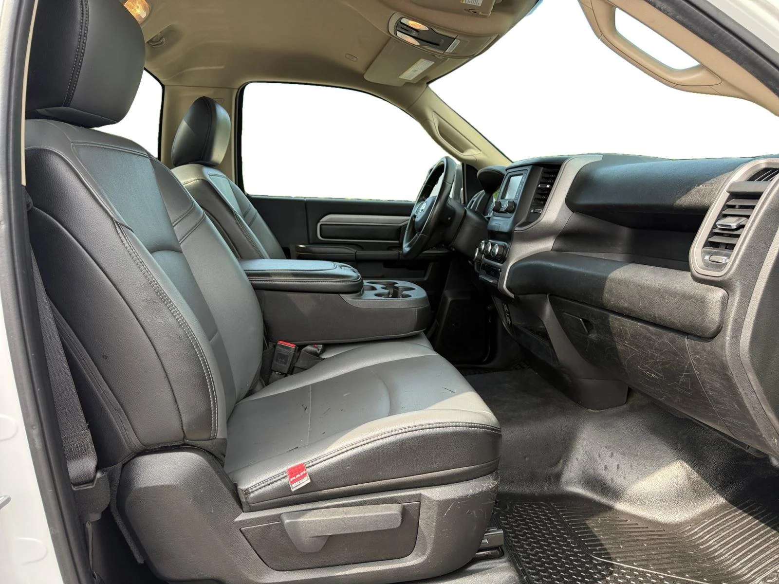 Used 2020 White Ram Tradesman image 16