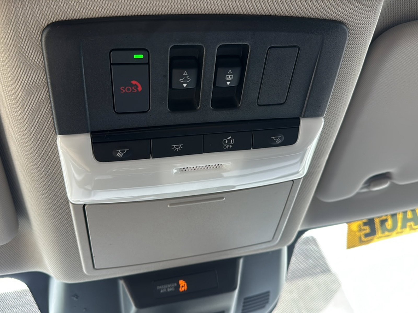 2025 Nissan Rogue SL - Photo 40