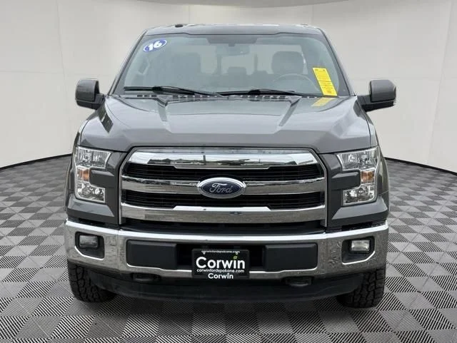 Used 2016 Magnetic Metallic Ford Lariat image 6