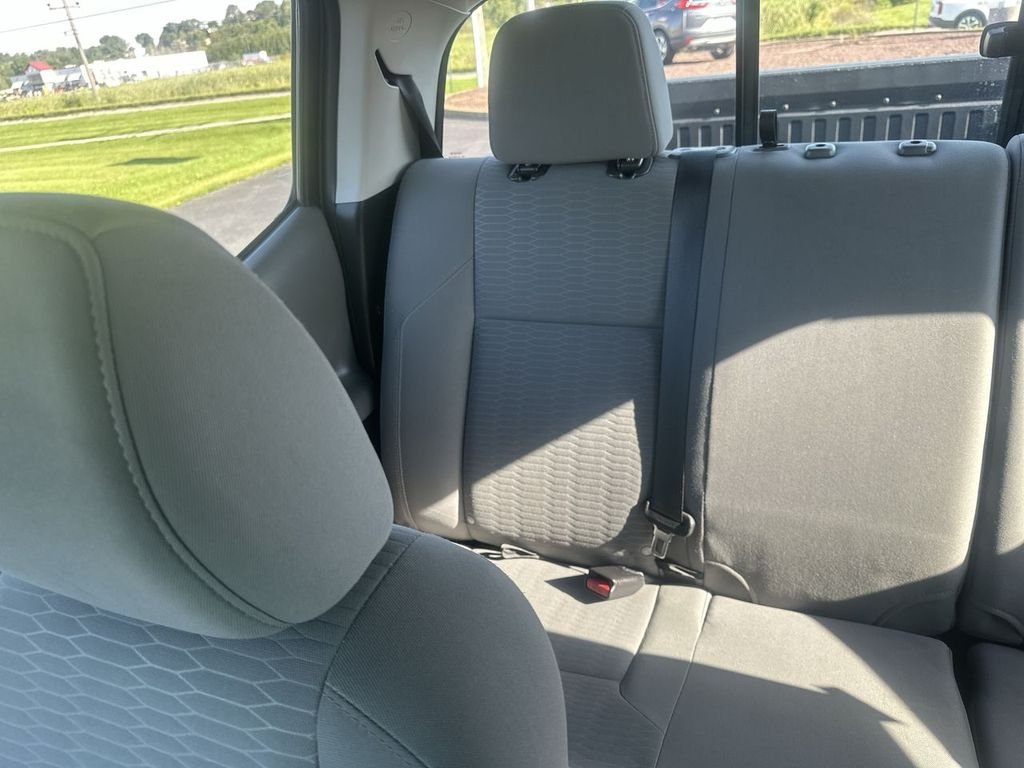 Used 2018 Silver Toyota SR image 12