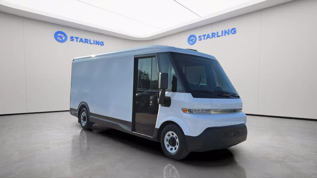 Used 2024 Oyster White BrightDrop EJY image 14