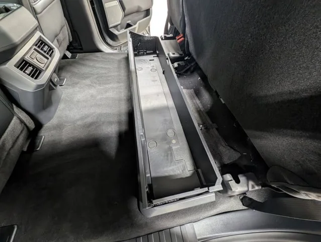 New 2026 Carbonized Gray Metallic Ford F-250® Lariat® image 57