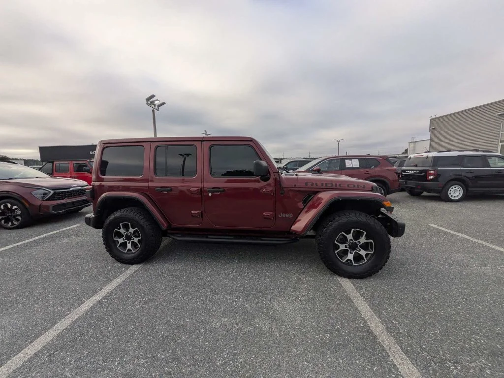 Certified Used 2021 Snazzberry Pearlcoat Jeep Unlimited Rubicon image 2