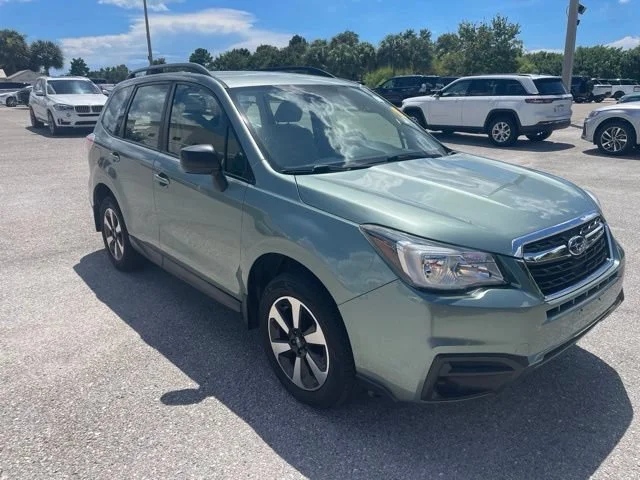 Used 2017 Jasmine Green Metallic Subaru 2.5i image 1