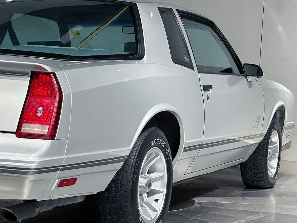 Used 1987 Gray Chevrolet  image 28