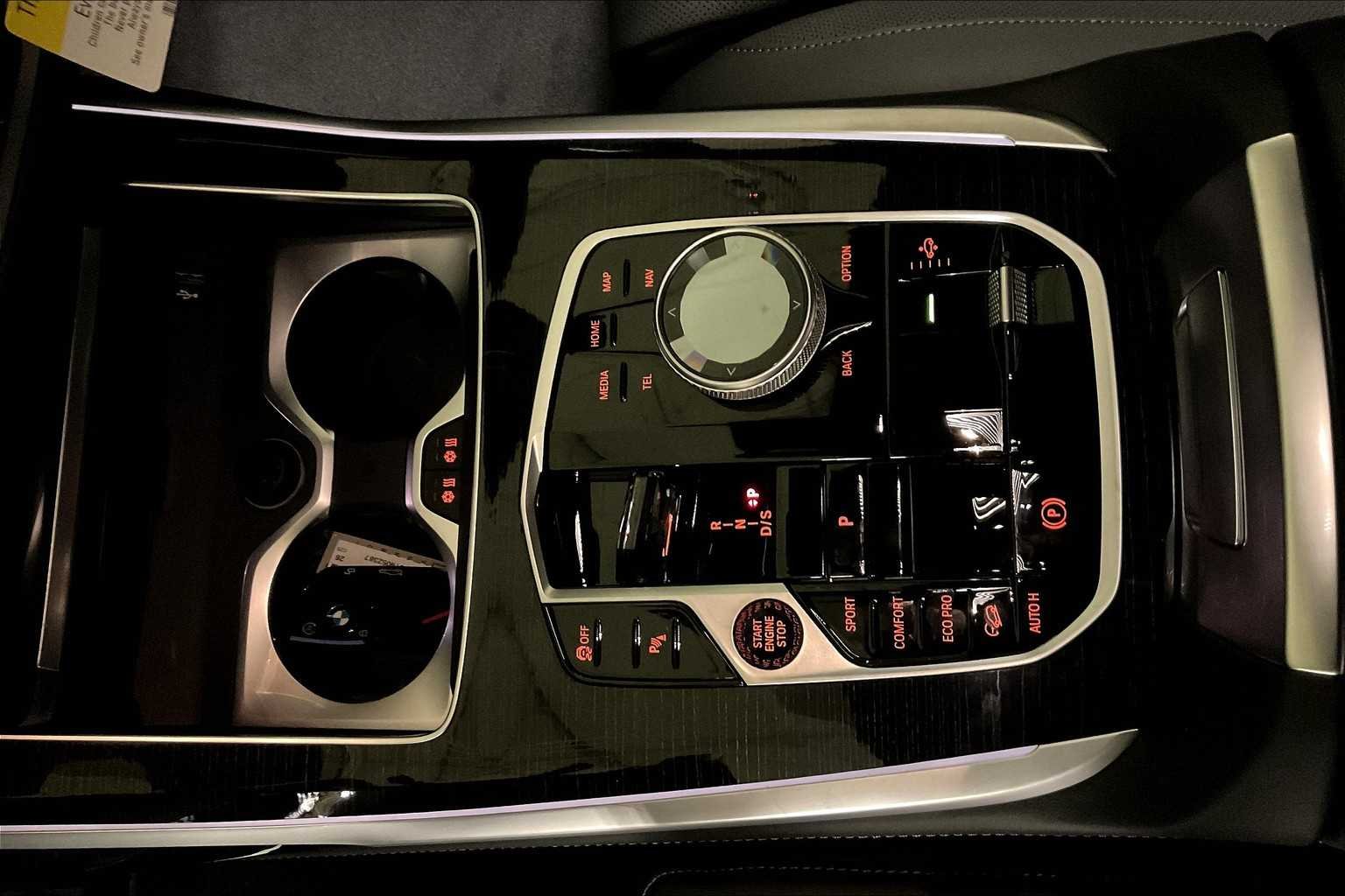 2026 BMW X7 M60i - Photo 7