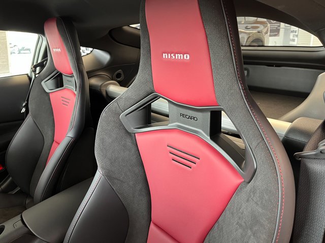 2025 Nissan Z NISMO - Photo 21