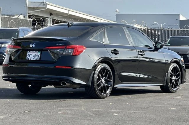 Used 2024 [black] Crys Honda Sport image 4