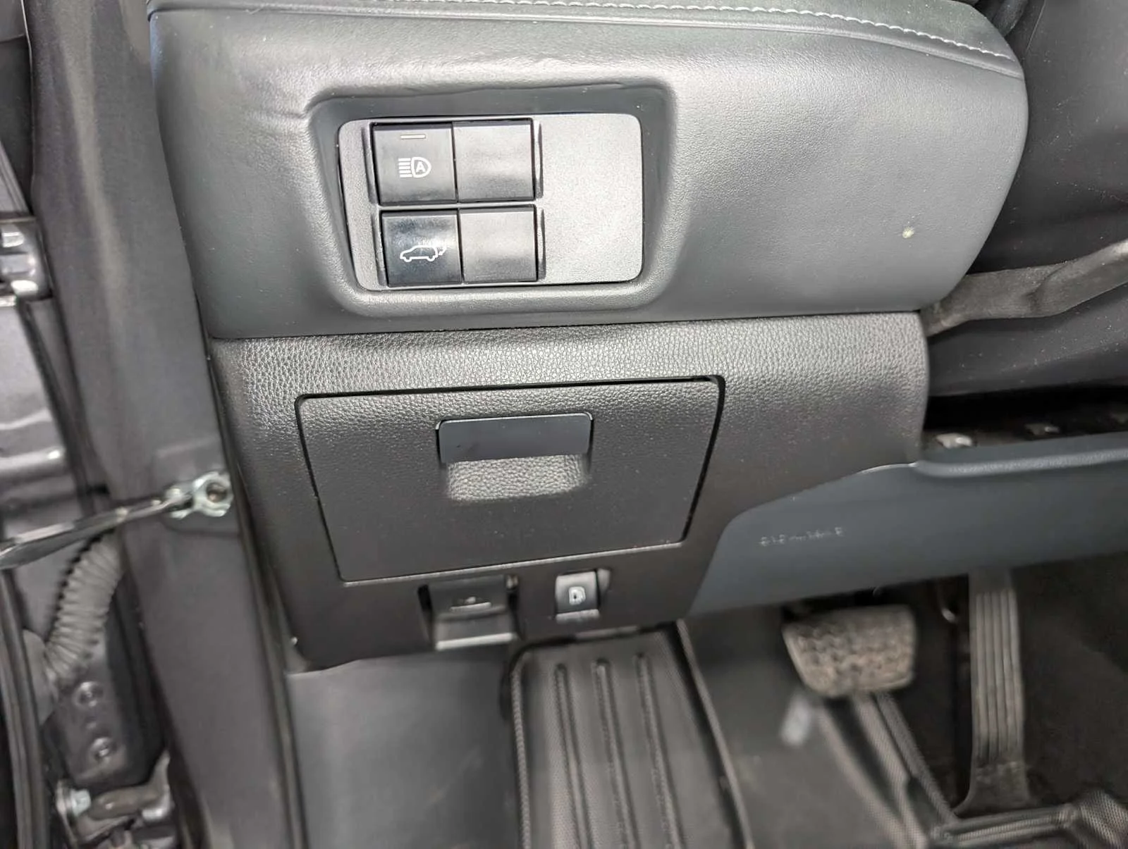 Used 2021 Magnetic Gray Metallic Toyota XLE image 42